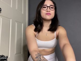 Tricking The Cute Asian Masseuse To Fuck ASMR-5