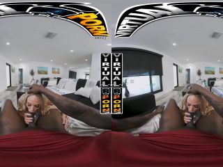 Stephanie Love - Is In The Air Ultra HD 4K 2880p - Oculus rift-2