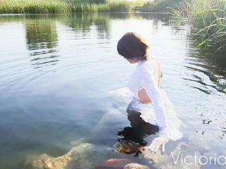 Victoria Wet - masturbation in the lake - fingering out - Outdoors-1