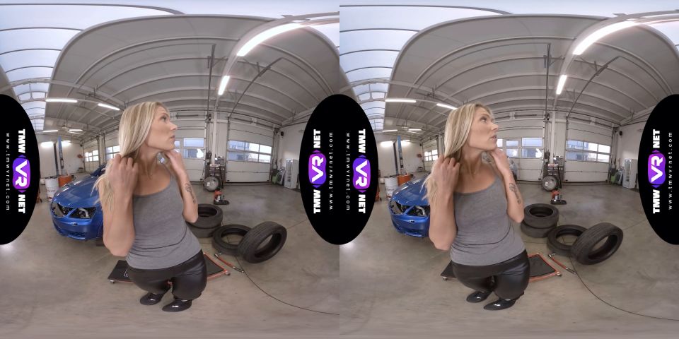 TmwVRnet  Solo Orgasm In Garage