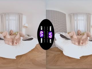 TmwVRnet  Blonde Masturbates To Clear Her Mind-6