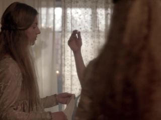 Rebecca Ferguson Topless - The White Queen 2013 s01e02-5